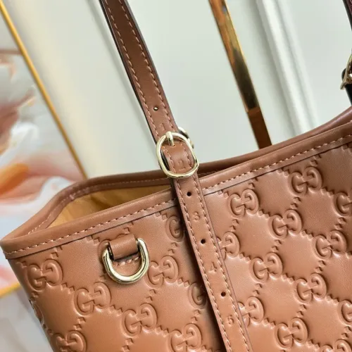 Cheap Gucci AAA Quality Shoulder Bags For Women #1420534 Replica Wholesale [$202.00 USD] [ITEM#1420534] on Replica Gucci AAA Quality Shoulder Bags