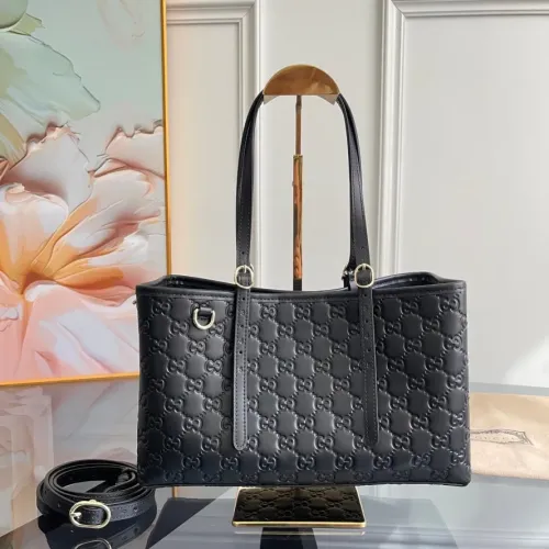 Gucci AAA Quality Shoulder Bags For Women #1420535