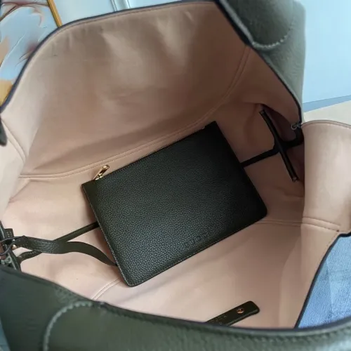 Cheap Gucci AAA Quality Handbags For Women #1420580 Replica Wholesale [$264.46 USD] [ITEM#1420580] on Replica Gucci AAA Quality Handbags