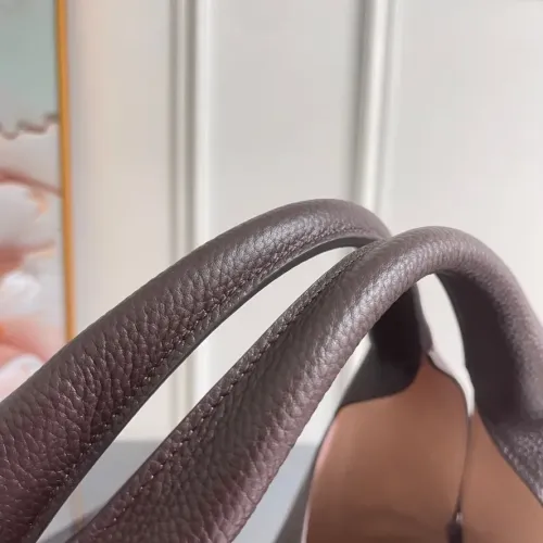 Cheap Gucci AAA Quality Handbags For Women #1420584 Replica Wholesale [$264.46 USD] [ITEM#1420584] on Replica Gucci AAA Quality Handbags