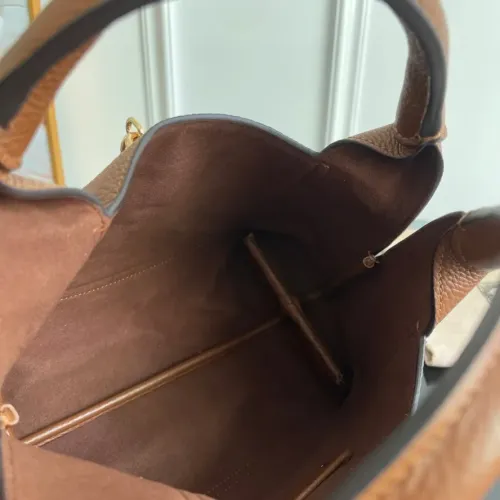 Cheap Gucci AAA Quality Handbags For Women #1420611 Replica Wholesale [$202.00 USD] [ITEM#1420611] on Replica Gucci AAA Quality Handbags