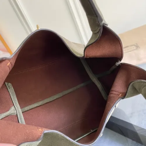 Cheap Gucci AAA Quality Handbags For Women #1420615 Replica Wholesale [$185.00 USD] [ITEM#1420615] on Replica Gucci AAA Quality Handbags