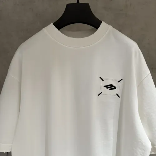 Cheap Balenciaga T-Shirts Short Sleeved For Unisex #1421865 Replica Wholesale [$56.00 USD] [ITEM#1421865] on Replica Balenciaga T-Shirts