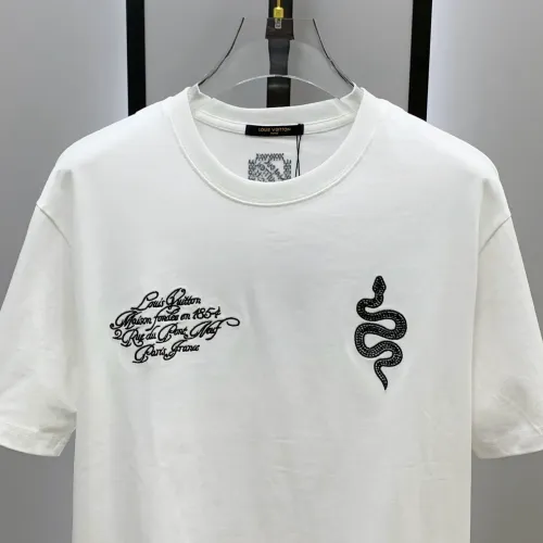 Cheap Louis Vuitton LV T-Shirts Short Sleeved For Men #1421881 Replica Wholesale [$68.00 USD] [ITEM#1421881] on Replica Louis Vuitton LV T-Shirts