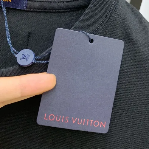 Cheap Louis Vuitton LV T-Shirts Short Sleeved For Men #1421886 Replica Wholesale [$68.00 USD] [ITEM#1421886] on Replica Louis Vuitton LV T-Shirts