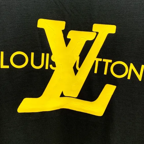 Cheap Louis Vuitton LV T-Shirts Short Sleeved For Men #1421886 Replica Wholesale [$68.00 USD] [ITEM#1421886] on Replica Louis Vuitton LV T-Shirts