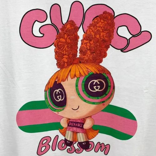 Cheap Gucci T-Shirts Short Sleeved For Men #1421923 Replica Wholesale [$68.00 USD] [ITEM#1421923] on Replica Gucci T-Shirts