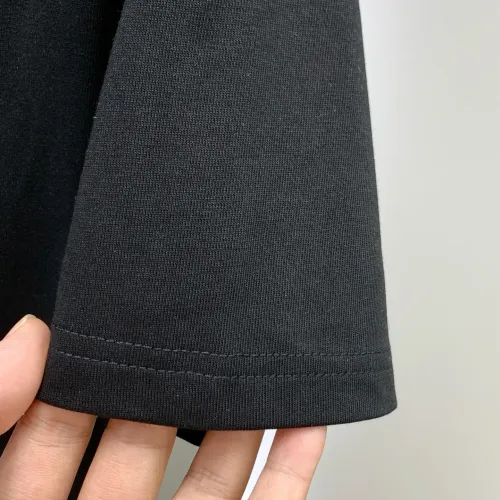 Cheap Gucci T-Shirts Short Sleeved For Men #1421924 Replica Wholesale [$68.00 USD] [ITEM#1421924] on Replica Gucci T-Shirts