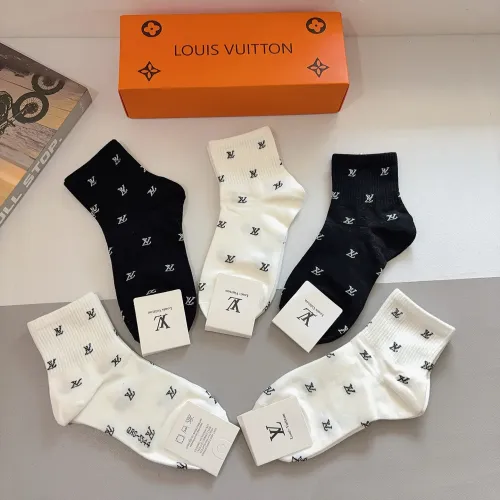 Cheap Louis Vuitton LV Socks #1422392 Replica Wholesale [$27.00 USD] [ITEM#1422392] on Replica Louis Vuitton LV Socks