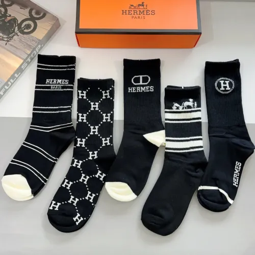 Cheap Hermes Socks #1422394 Replica Wholesale [$29.00 USD] [ITEM#1422394] on Replica Hermes Socks