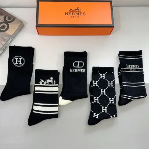 Cheap Hermes Socks #1422394 Replica Wholesale [$29.00 USD] [ITEM#1422394] on Replica Hermes Socks