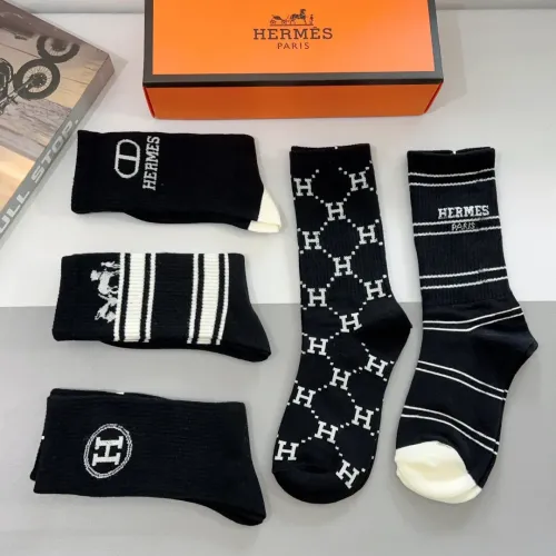 Cheap Hermes Socks #1422394 Replica Wholesale [$29.00 USD] [ITEM#1422394] on Replica Hermes Socks