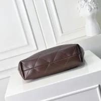 Cheap Chanel AAA Quality Handbags For Women #1420126 Replica Wholesale [$92.00 USD] [ITEM#1420126] on Replica Chanel AAA Quality Handbags