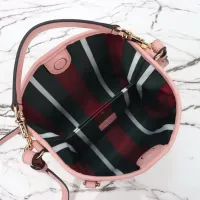 Cheap Gucci AAA Quality Handbags For Women #1420489 Replica Wholesale [$132.00 USD] [ITEM#1420489] on Replica Gucci AAA Quality Handbags