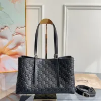 Cheap Gucci AAA Quality Shoulder Bags For Women #1420535 Replica Wholesale [$202.00 USD] [ITEM#1420535] on Replica Gucci AAA Quality Shoulder Bags