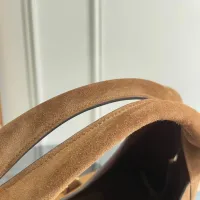 Cheap Gucci AAA Quality Handbags For Women #1420570 Replica Wholesale [$244.63 USD] [ITEM#1420570] on Replica Gucci AAA Quality Handbags