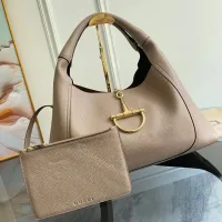 Cheap Gucci AAA Quality Handbags For Women #1420578 Replica Wholesale [$264.46 USD] [ITEM#1420578] on Replica Gucci AAA Quality Handbags
