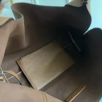 Cheap Gucci AAA Quality Handbags For Women #1420585 Replica Wholesale [$264.46 USD] [ITEM#1420585] on Replica Gucci AAA Quality Handbags