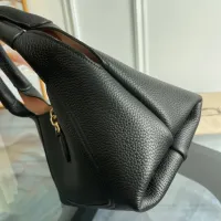 Cheap Gucci AAA Quality Handbags For Women #1420598 Replica Wholesale [$202.00 USD] [ITEM#1420598] on Replica Gucci AAA Quality Handbags