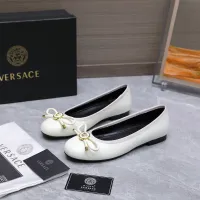 Cheap Versace Flat Shoes For Women #1422325 Replica Wholesale [$118.00 USD] [ITEM#1422325] on Replica Versace Flat Shoes