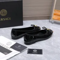 Cheap Versace Flat Shoes For Women #1422326 Replica Wholesale [$118.00 USD] [ITEM#1422326] on Replica Versace Flat Shoes