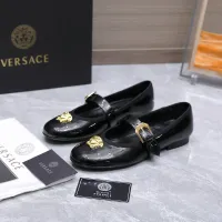 Cheap Versace Flat Shoes For Women #1422332 Replica Wholesale [$118.00 USD] [ITEM#1422332] on Replica Versace Flat Shoes
