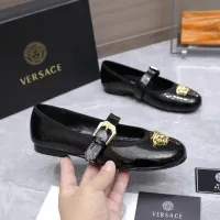 Cheap Versace Flat Shoes For Women #1422332 Replica Wholesale [$118.00 USD] [ITEM#1422332] on Replica Versace Flat Shoes