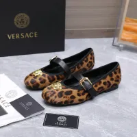 Cheap Versace Flat Shoes For Women #1422334 Replica Wholesale [$118.00 USD] [ITEM#1422334] on Replica Versace Flat Shoes