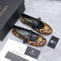 Cheap Versace Flat Shoes For Women #1422334 Replica Wholesale [$118.00 USD] [ITEM#1422334] on Replica Versace Flat Shoes