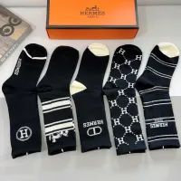 Cheap Hermes Socks #1422394 Replica Wholesale [$29.00 USD] [ITEM#1422394] on Replica Hermes Socks