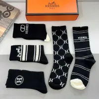 Cheap Hermes Socks #1422394 Replica Wholesale [$29.00 USD] [ITEM#1422394] on Replica Hermes Socks