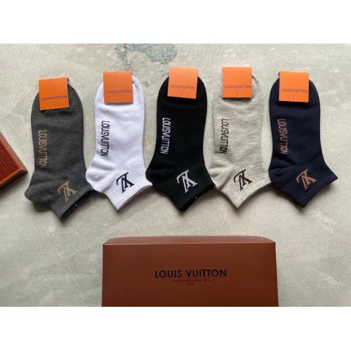 Cheap Louis Vuitton LV Socks For Men #1422568 Replica Wholesale [$25.00 USD] [ITEM#1422568] on Replica Louis Vuitton LV Socks