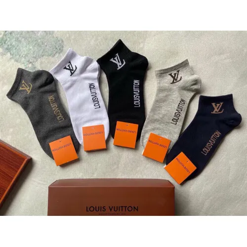 Cheap Louis Vuitton LV Socks For Men #1422568 Replica Wholesale [$25.00 USD] [ITEM#1422568] on Replica Louis Vuitton LV Socks