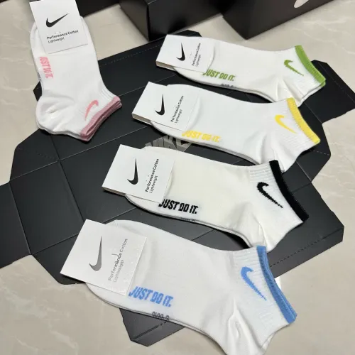 Cheap Nike Socks For Women #1422575 Replica Wholesale [$25.00 USD] [ITEM#1422575] on Replica Nike Socks