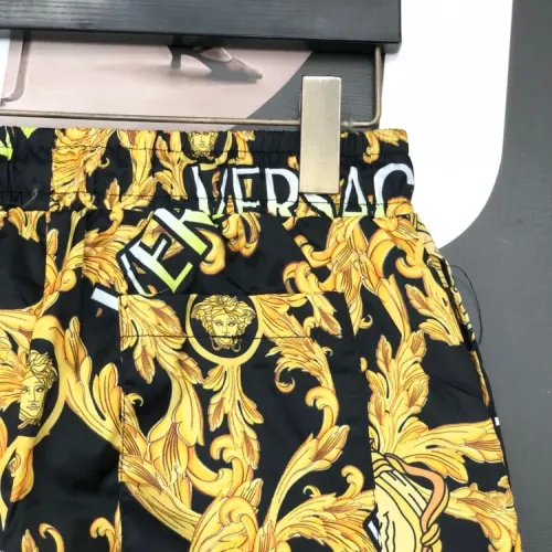 Cheap Versace Pants For Men #1422842 Replica Wholesale [$32.00 USD] [ITEM#1422842] on Replica Versace Pants