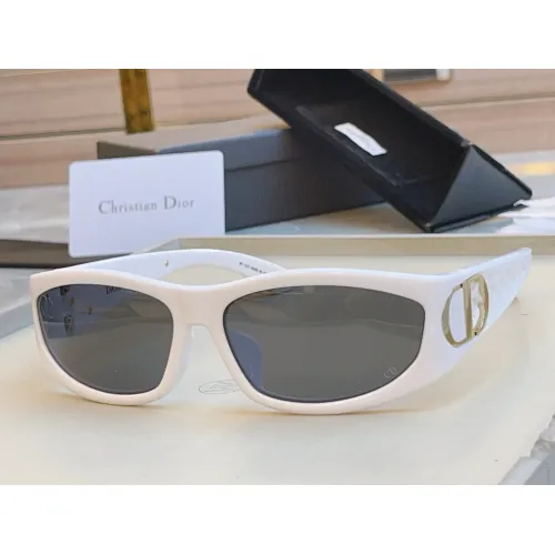 Christian Dior AAA Quality Sunglasses #1423102