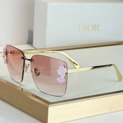 Christian Dior AAA Quality Sunglasses #1423118
