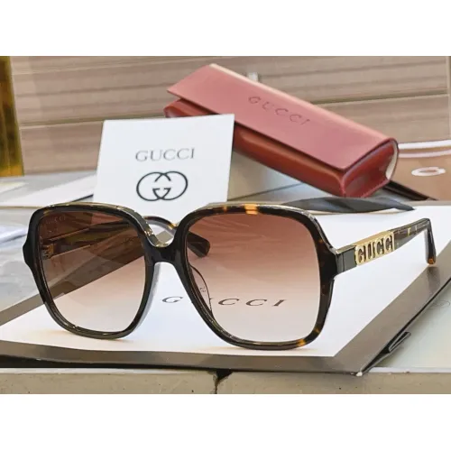 Gucci AAA Quality Sunglasses #1423182