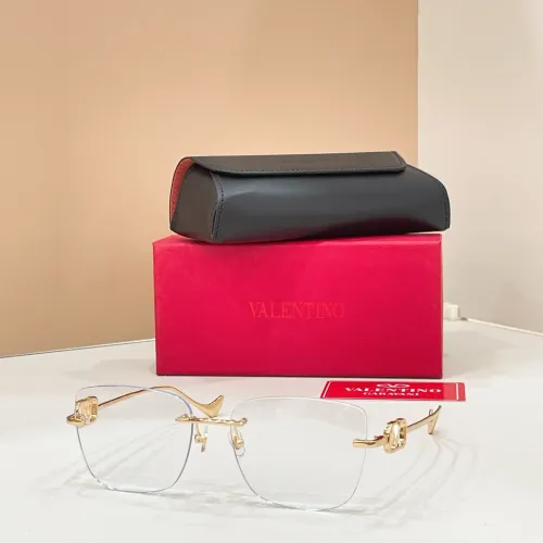 Valentino AAA Quality Sunglasses #1423281