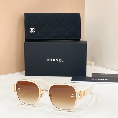 Chanel AAA Quality Sunglasses #1423368