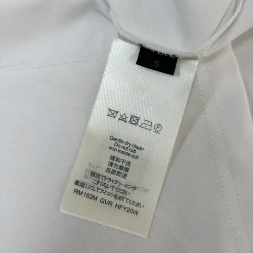 Cheap Louis Vuitton LV T-Shirts Short Sleeved For Unisex #1423462 Replica Wholesale [$32.00 USD] [ITEM#1423462] on Replica Louis Vuitton LV T-Shirts