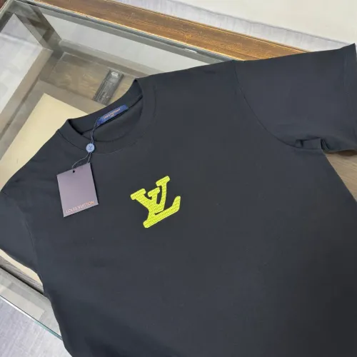 Cheap Louis Vuitton LV T-Shirts Short Sleeved For Unisex #1423464 Replica Wholesale [$32.00 USD] [ITEM#1423464] on Replica Louis Vuitton LV T-Shirts