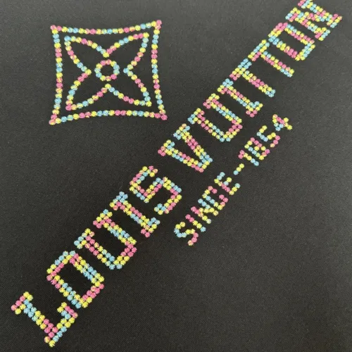 Cheap Louis Vuitton LV T-Shirts Short Sleeved For Unisex #1423467 Replica Wholesale [$32.00 USD] [ITEM#1423467] on Replica Louis Vuitton LV T-Shirts