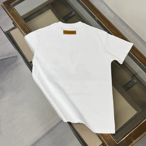 Cheap Louis Vuitton LV T-Shirts Short Sleeved For Unisex #1423468 Replica Wholesale [$32.00 USD] [ITEM#1423468] on Replica Louis Vuitton LV T-Shirts