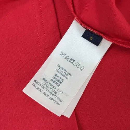 Cheap Louis Vuitton LV T-Shirts Short Sleeved For Unisex #1423469 Replica Wholesale [$32.00 USD] [ITEM#1423469] on Replica Louis Vuitton LV T-Shirts