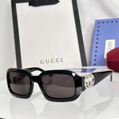 Gucci AAA Quality Sunglasses #1423923