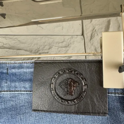 Cheap Versace Jeans For Men #1424016 Replica Wholesale [$45.00 USD] [ITEM#1424016] on Replica Versace Jeans