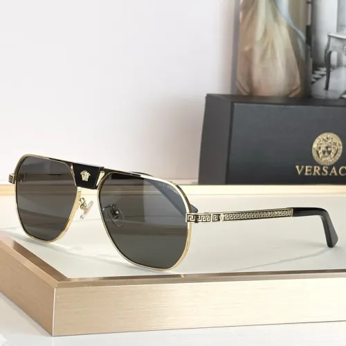 Versace AAA Quality Sunglasses #1424035