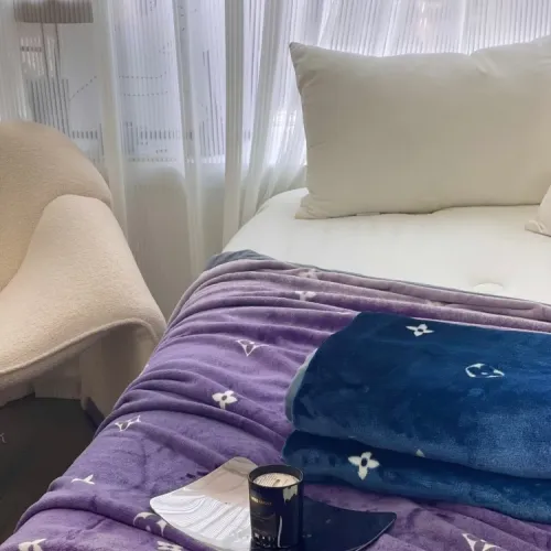 Cheap Louis Vuitton LV Blanket #1424515 Replica Wholesale [$68.00 USD] [ITEM#1424515] on Replica Louis Vuitton LV Blanket