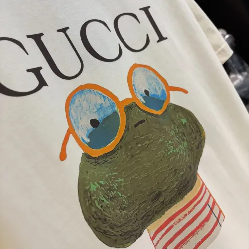 Cheap Gucci T-Shirts Short Sleeved For Unisex #1424601 Replica Wholesale [$34.00 USD] [ITEM#1424601] on Replica Gucci T-Shirts